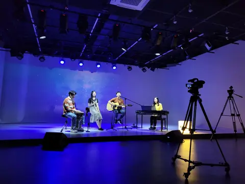 대덕한빛교회 사진 1
