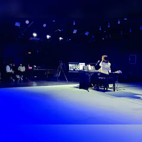 줌 라이브 송출 - 온라인 북콘서트 사진 2