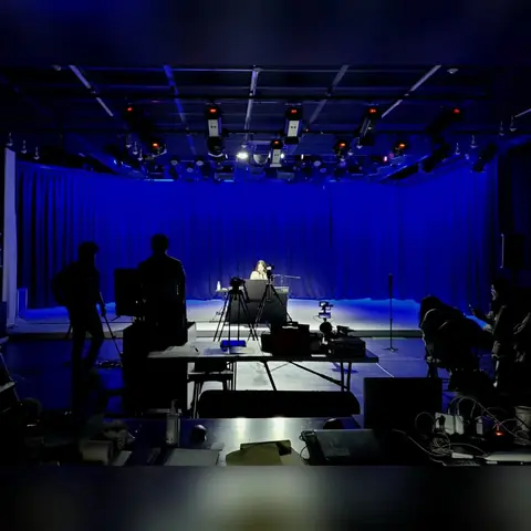 줌 라이브 송출 - 온라인 북콘서트 사진 3